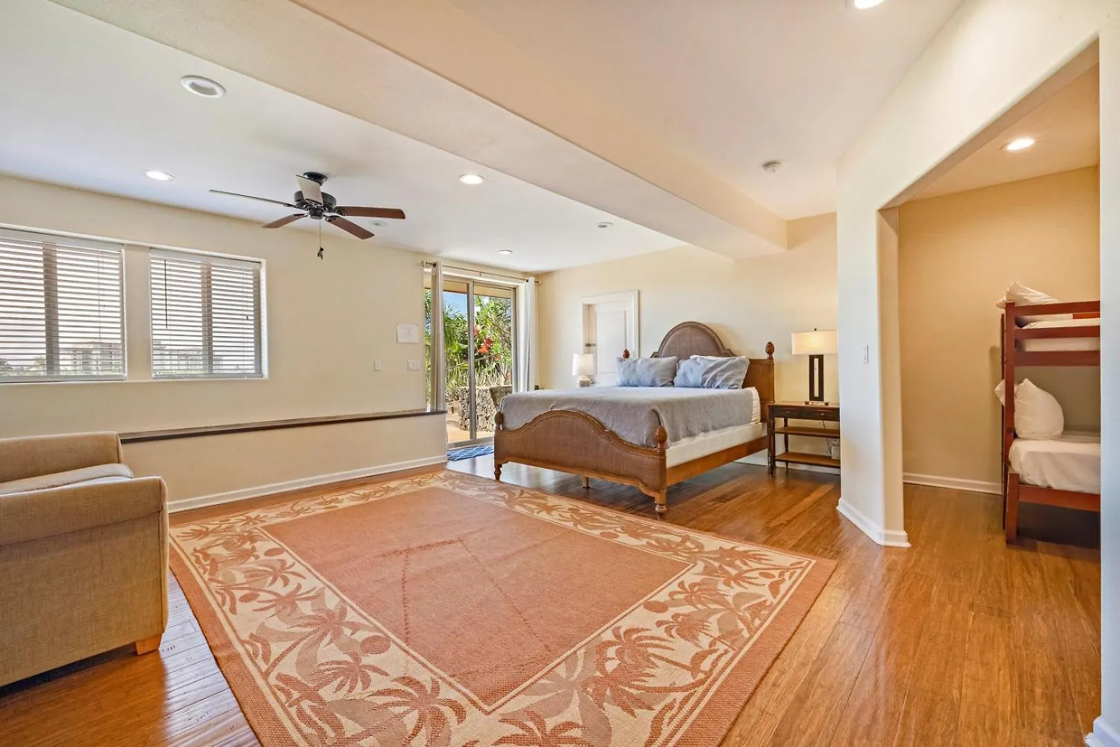 Casa de Férias Hale Holokai At Kaanapali Vista-Luxury Golf Course Ocean View Home 6 Bedroom 3 Bathroom- Lahaina